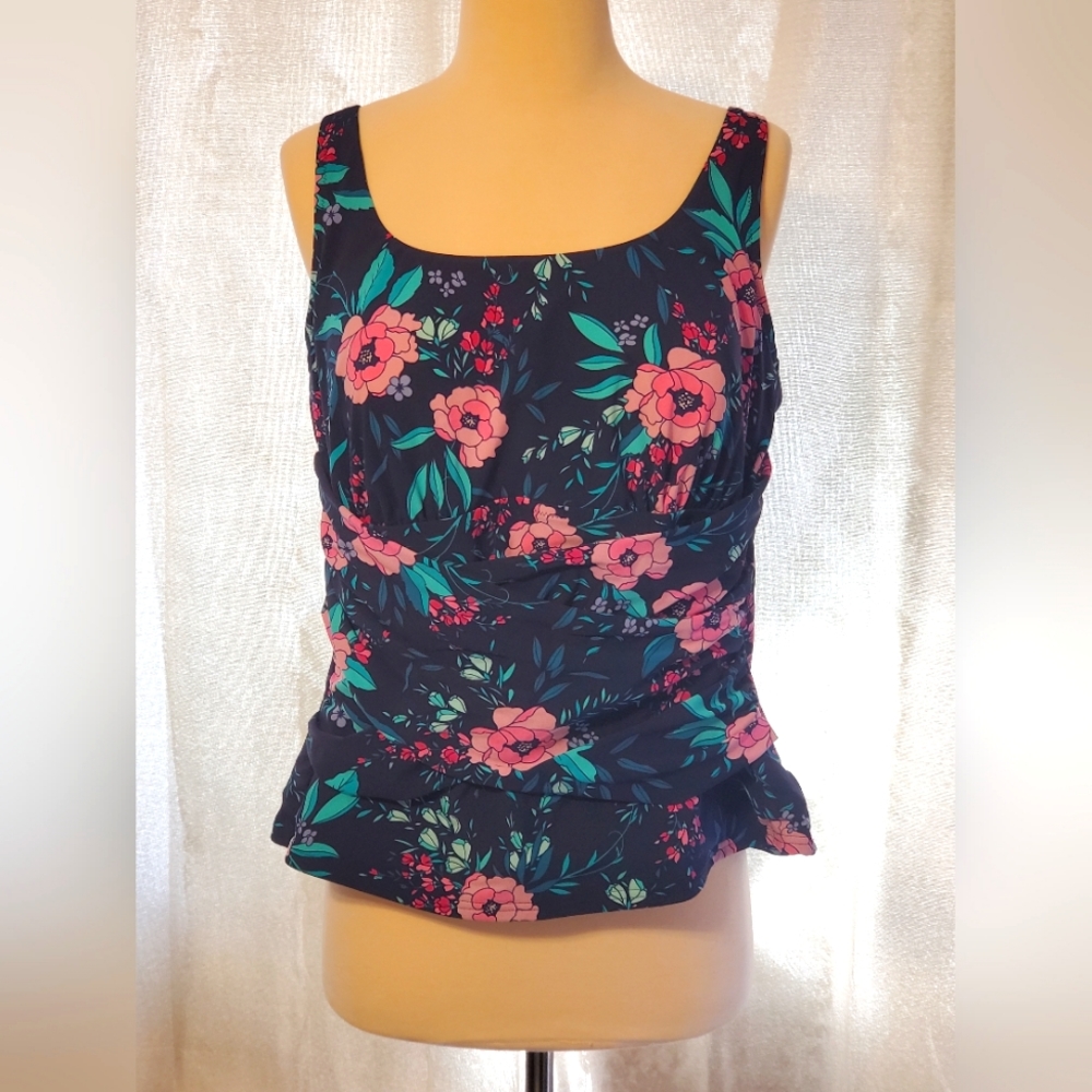 Lands End tankini top